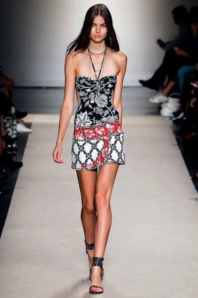 Look 13